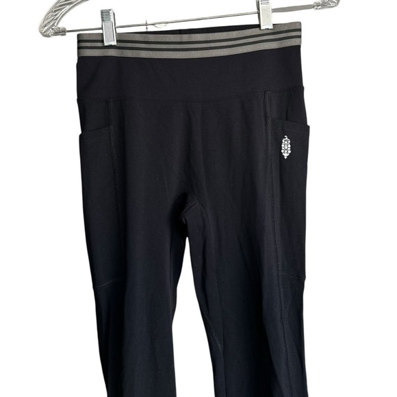 Free People Movement Zephyr Yoga Leggings - Size XS - Black - Picture 7 of 12